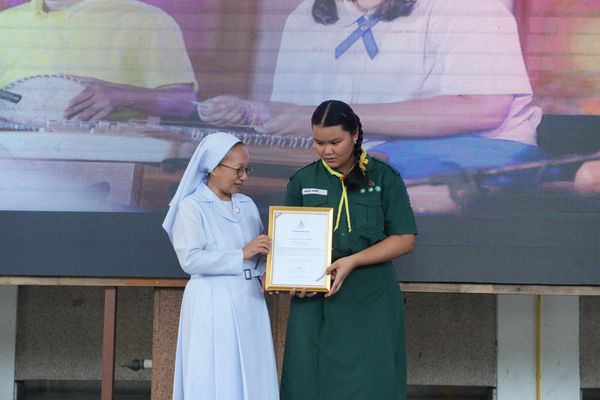 โรงเรียนปรีชานุศาสน์